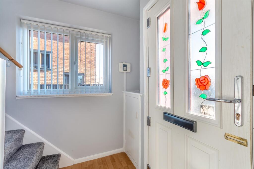 8634568-interior14.jpg