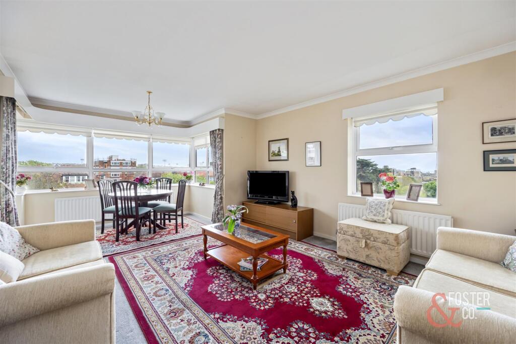 Eaton Gardens, Veric, 42-007.jpg