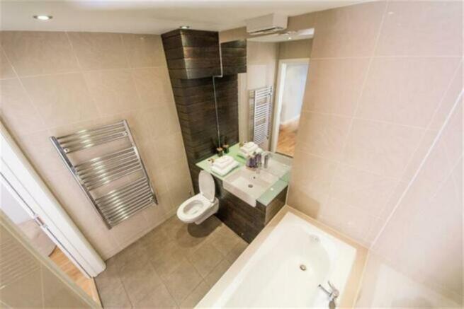 En-suite Bathroom