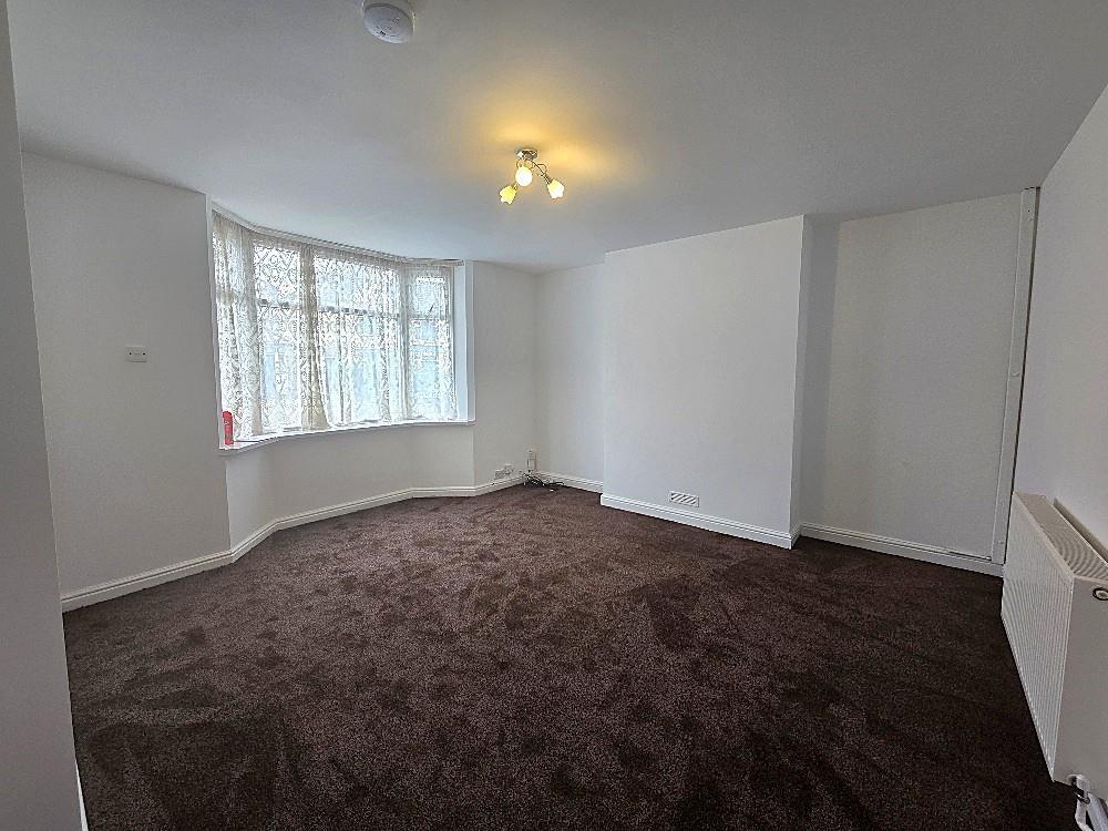 Butlin Road, Holbrooks - Lounge.jpg