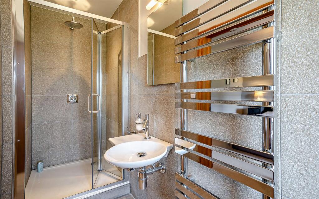 En Suite Shower