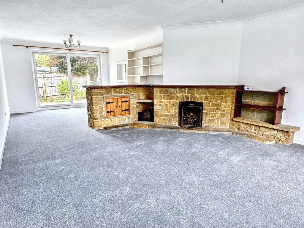 Lounge With Firep...