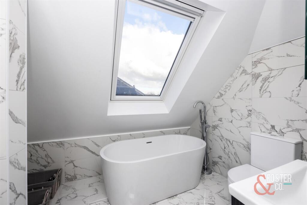 Vallance Road, 24-028.jpg