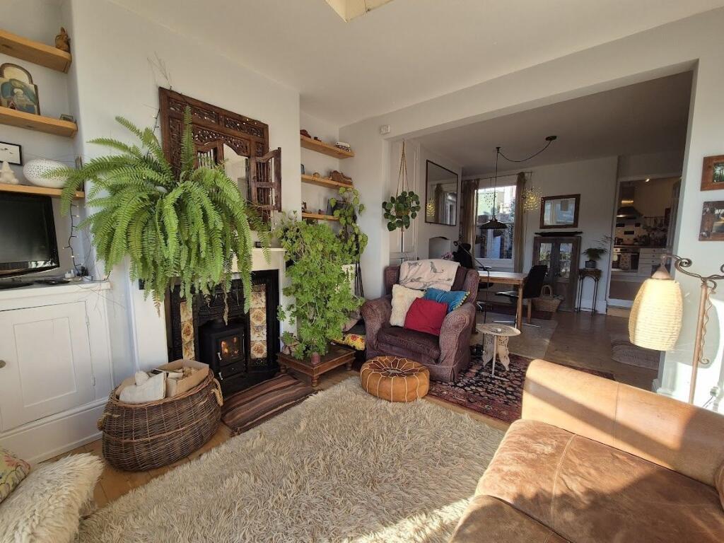 Living Area Through To Dining Area 