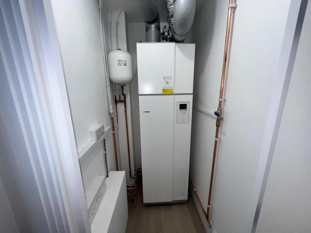 WhatsApp Image 2025-08-11 at 21.26.29_22272de8.jpg