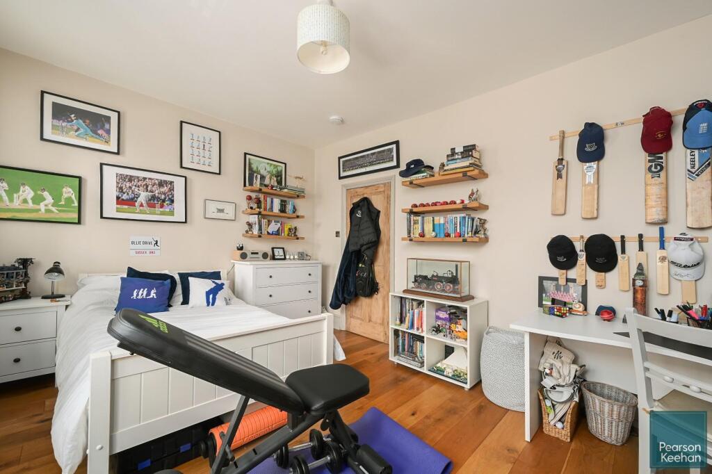 18-stoneham-rd-bn3 (15).jpg