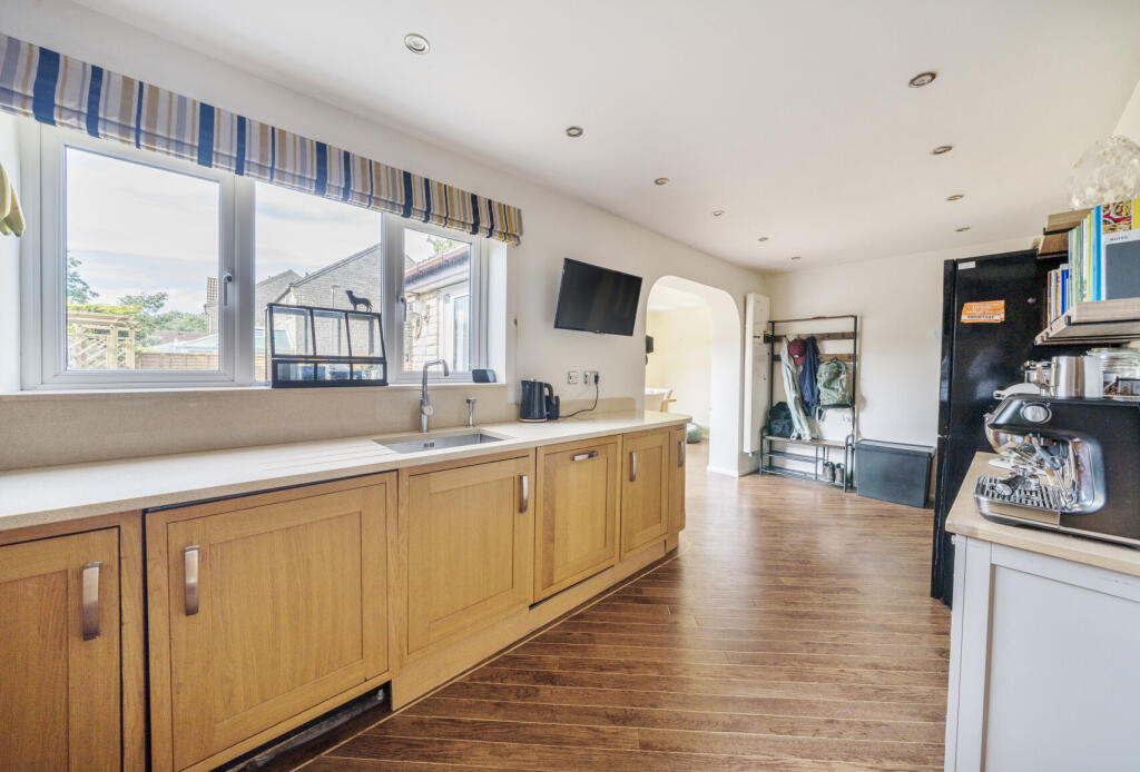 1294541-9-6838993...