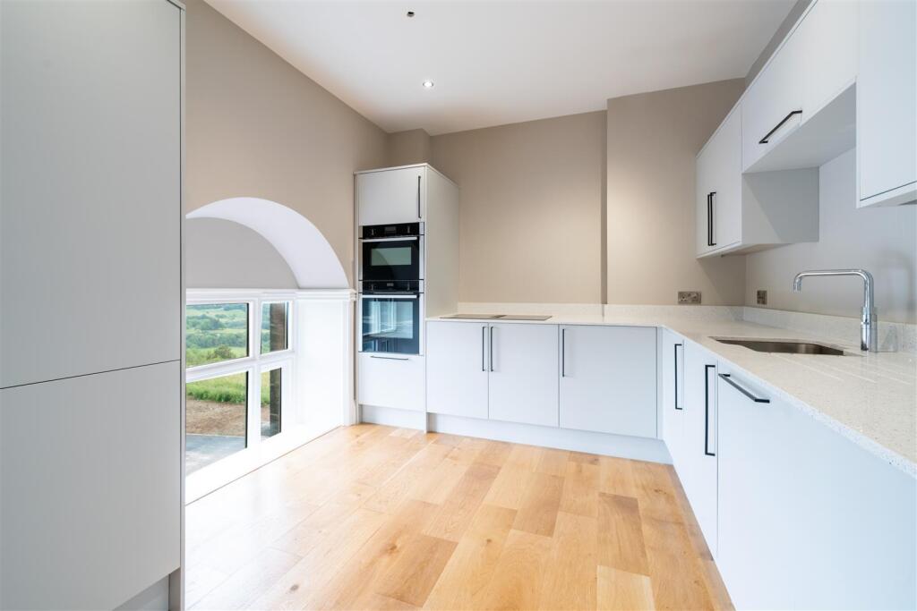 Kitchen-2.jpg