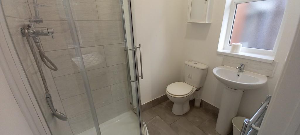 room 3 ensuite 
