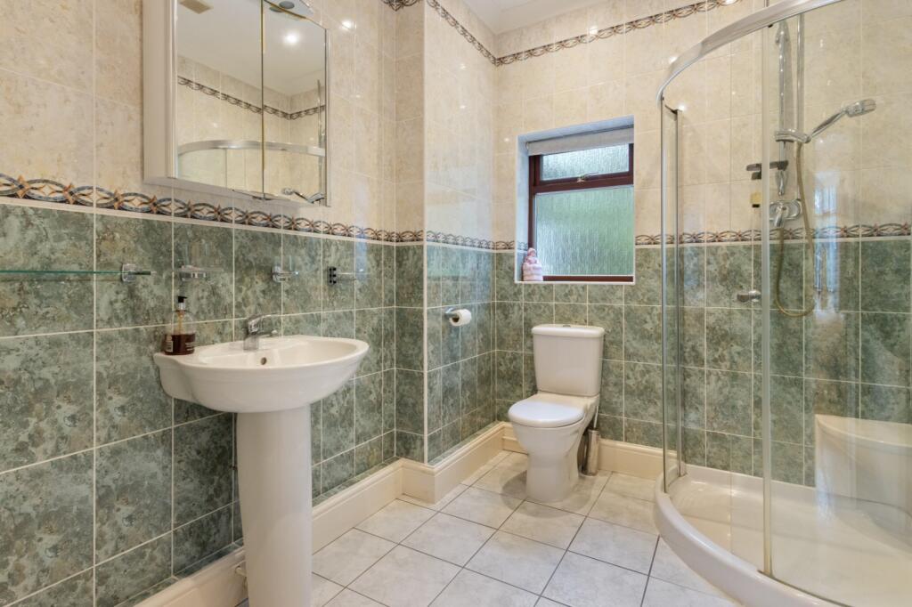 Ensuite Shower Room