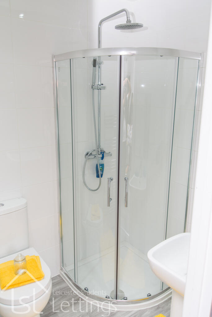 (Extra Large Studio) 30 Demontfort Street, Leicester