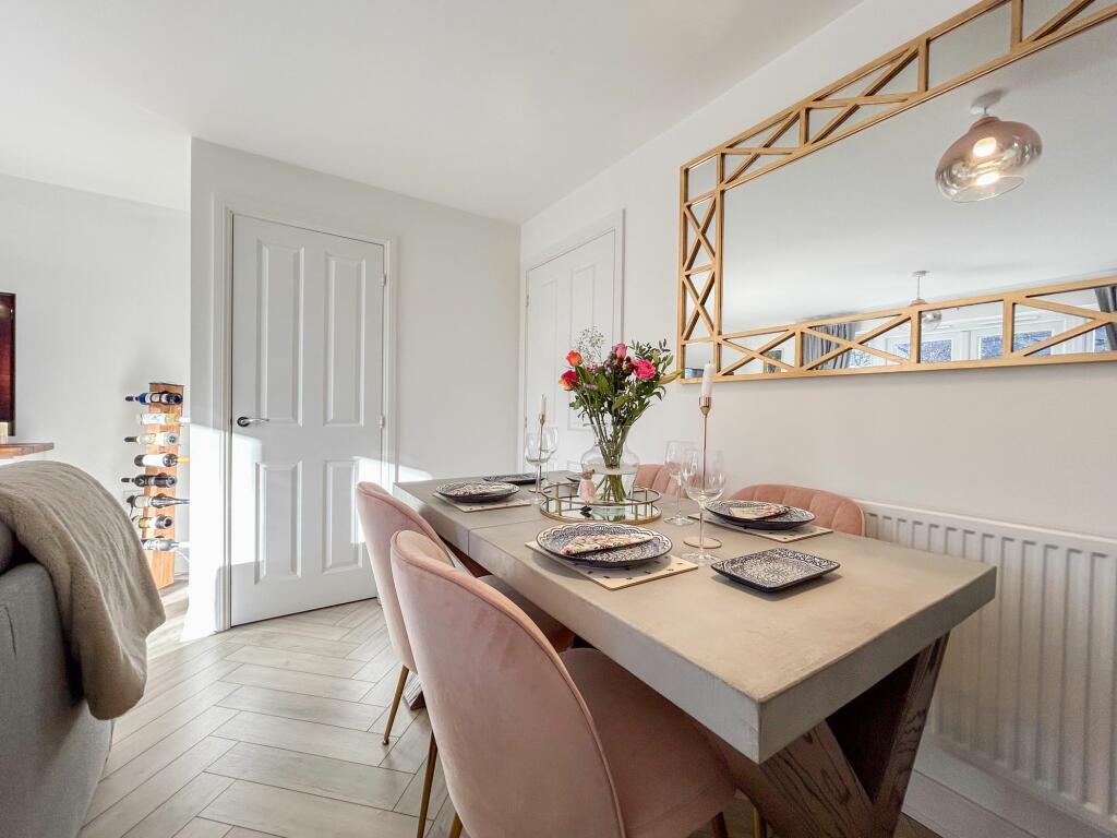 Living Room/Dinning Room