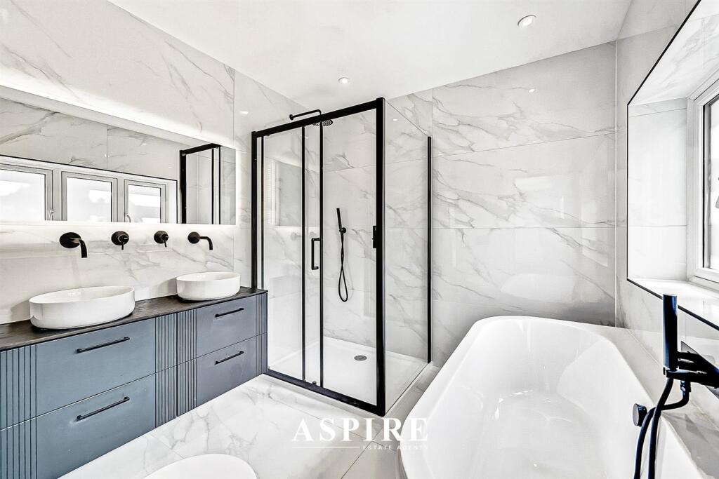 Aspire Estate Agents999106.jpg