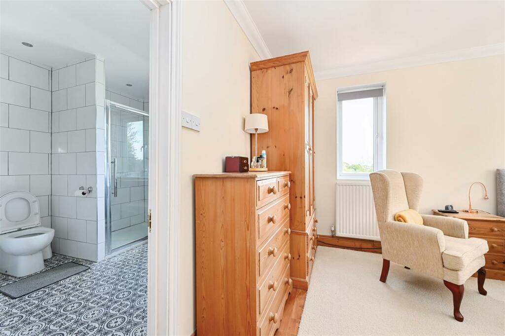 St.Helens View - Parsonage Lane - TN35 4SH (8).jpg