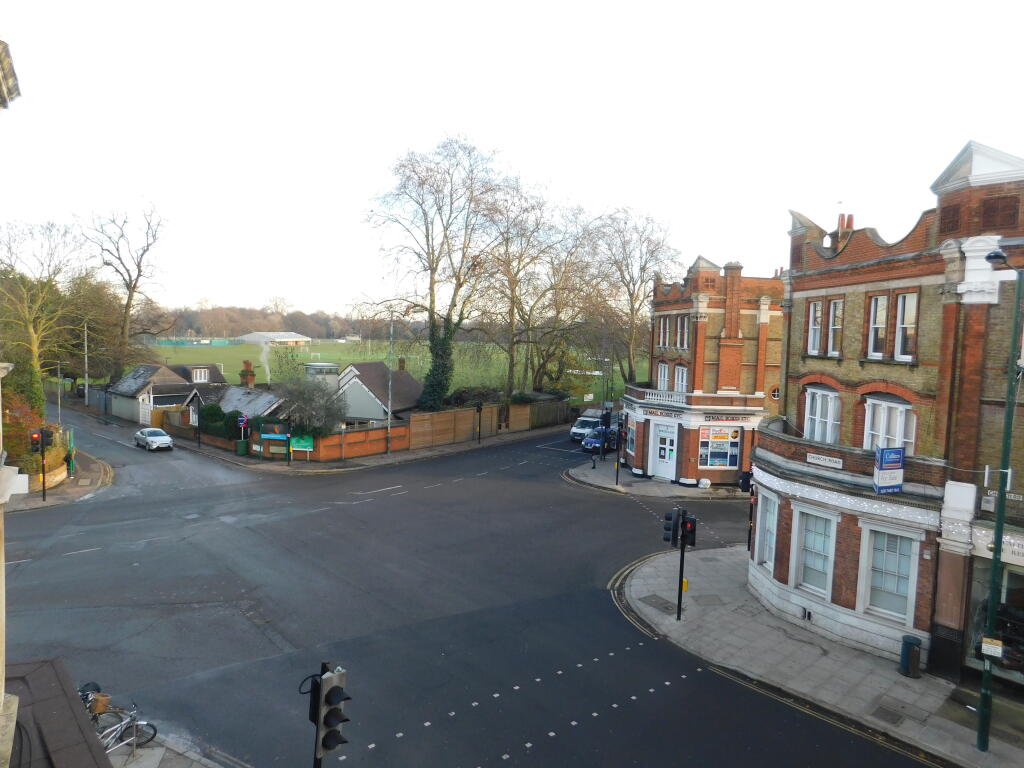 10. VIEW.JPG