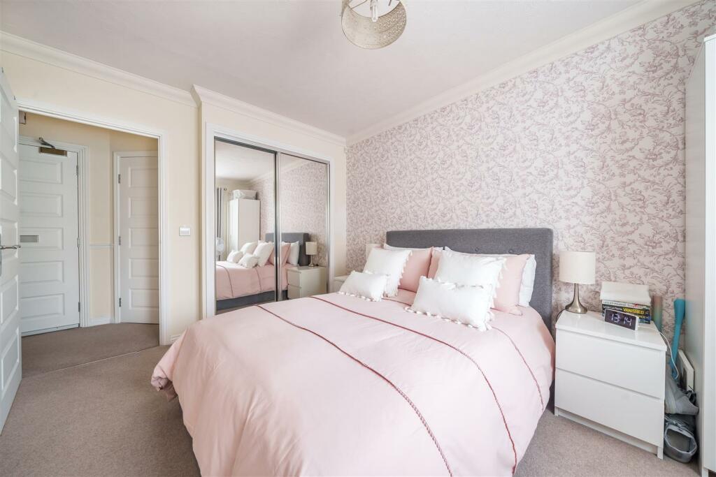 Bedroom.jpg