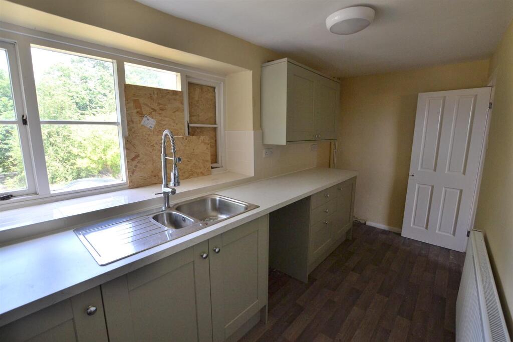 white lodge internals (2).JPG