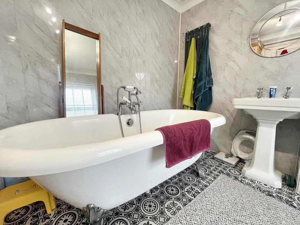 Bath3