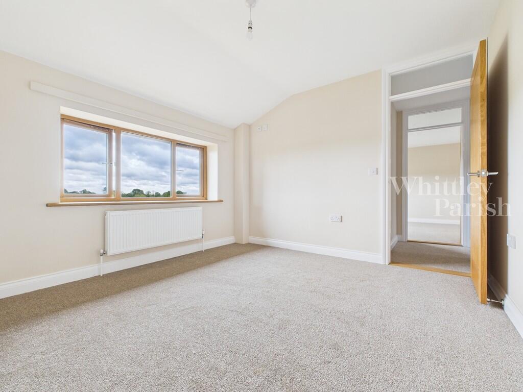 CAM04332G0-PR0484...