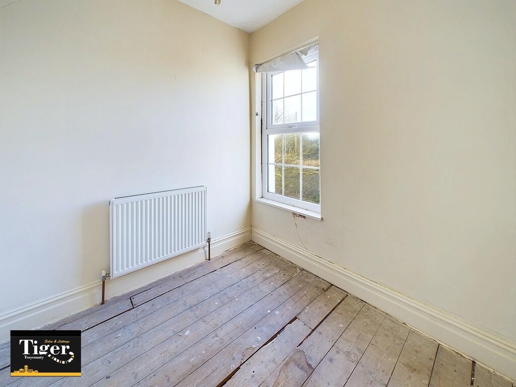 CAM02176G0-PR0463...