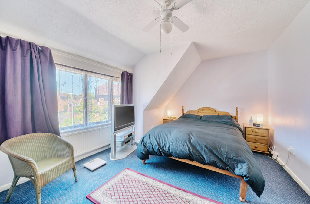 129105366829b73b9e1aaarw