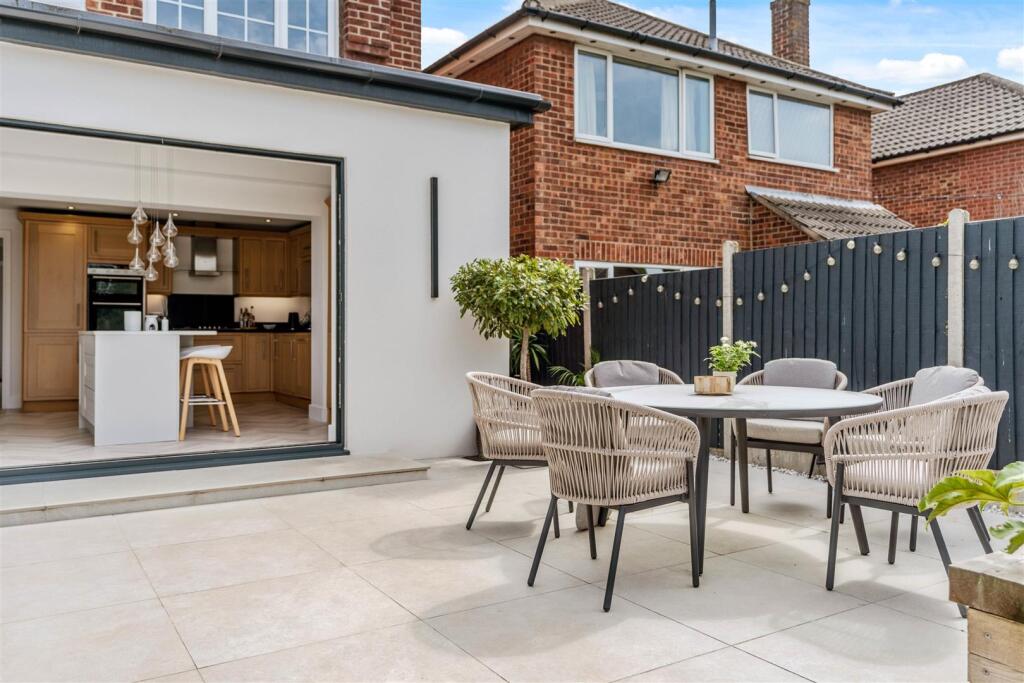 60 Harecroft Crescent, Sapcote