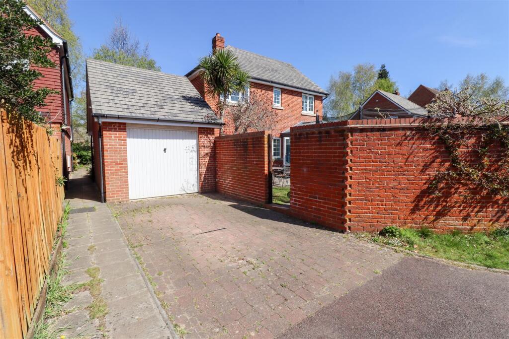 Garage &amp; Driveway