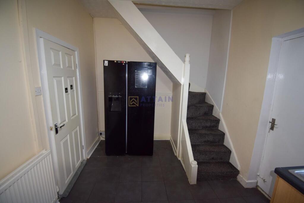 Kitchen - Fridge.jpg