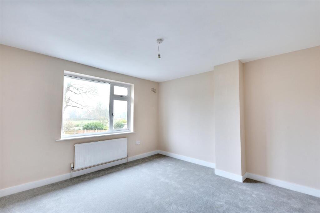 Bedroom 1.jpeg