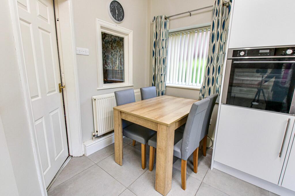 Kitchen diner