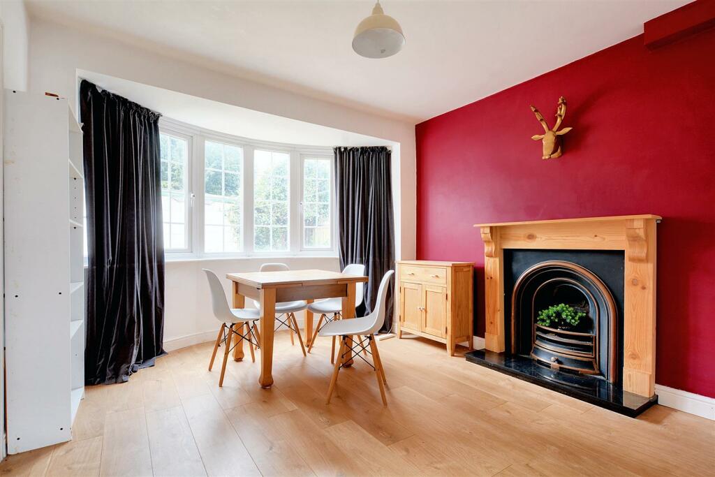 Dining Room_2.jpeg