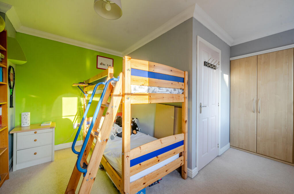 1383763-40-6926d5...