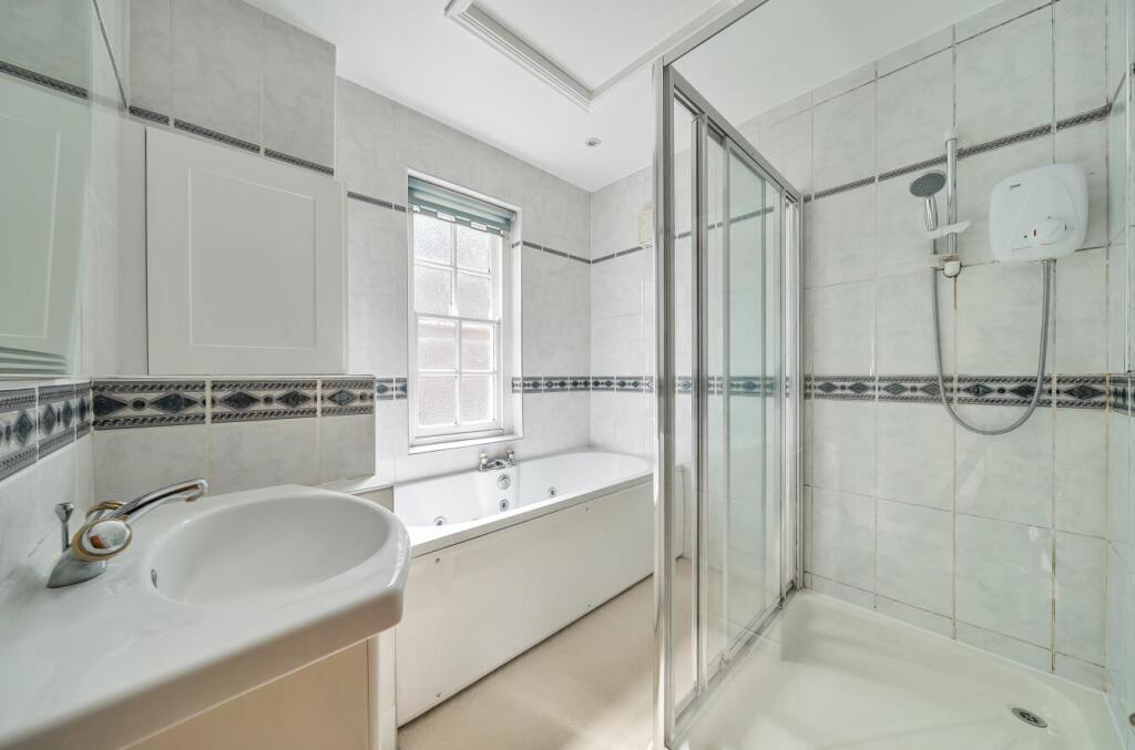 Davidson Frost-Wellings, DFW, Marsworth Avenue, Ba