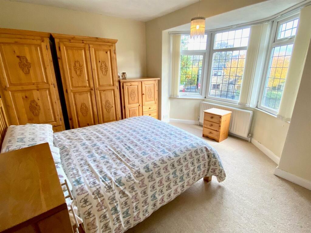 roberttown lane 14 bed 1.jpg