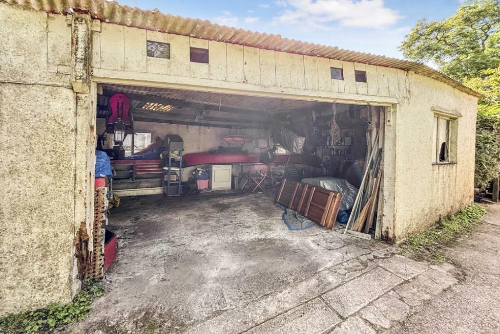Garage.jpeg