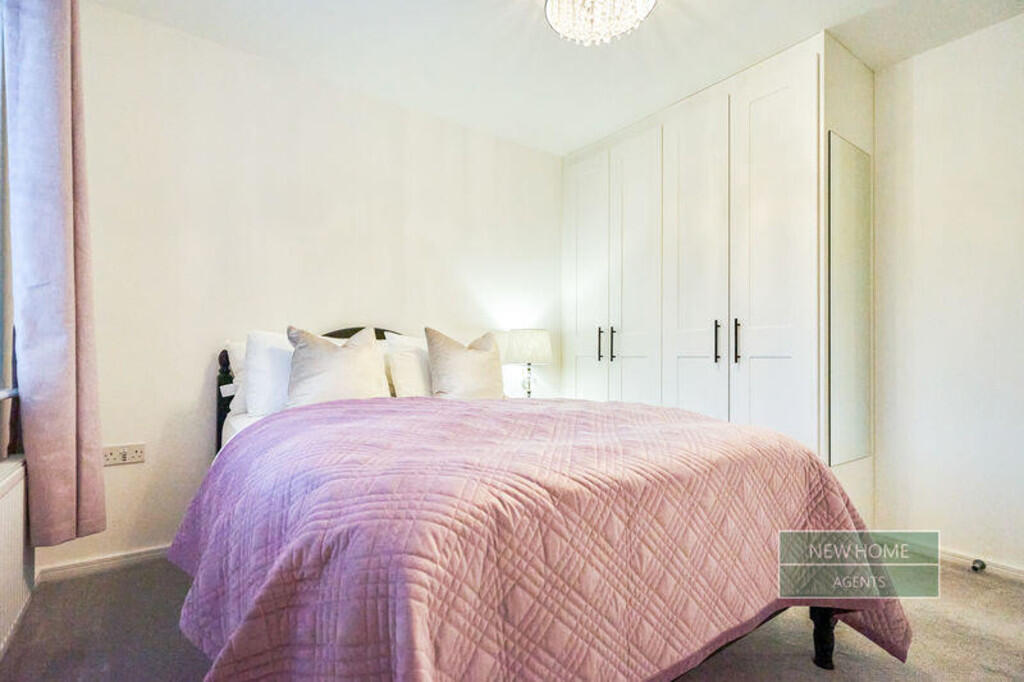 79663_12796324_IM...