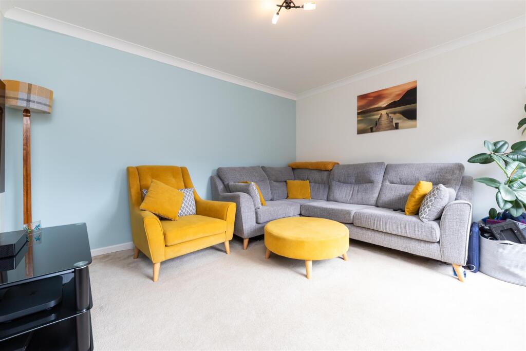 Sitting room a.jpg