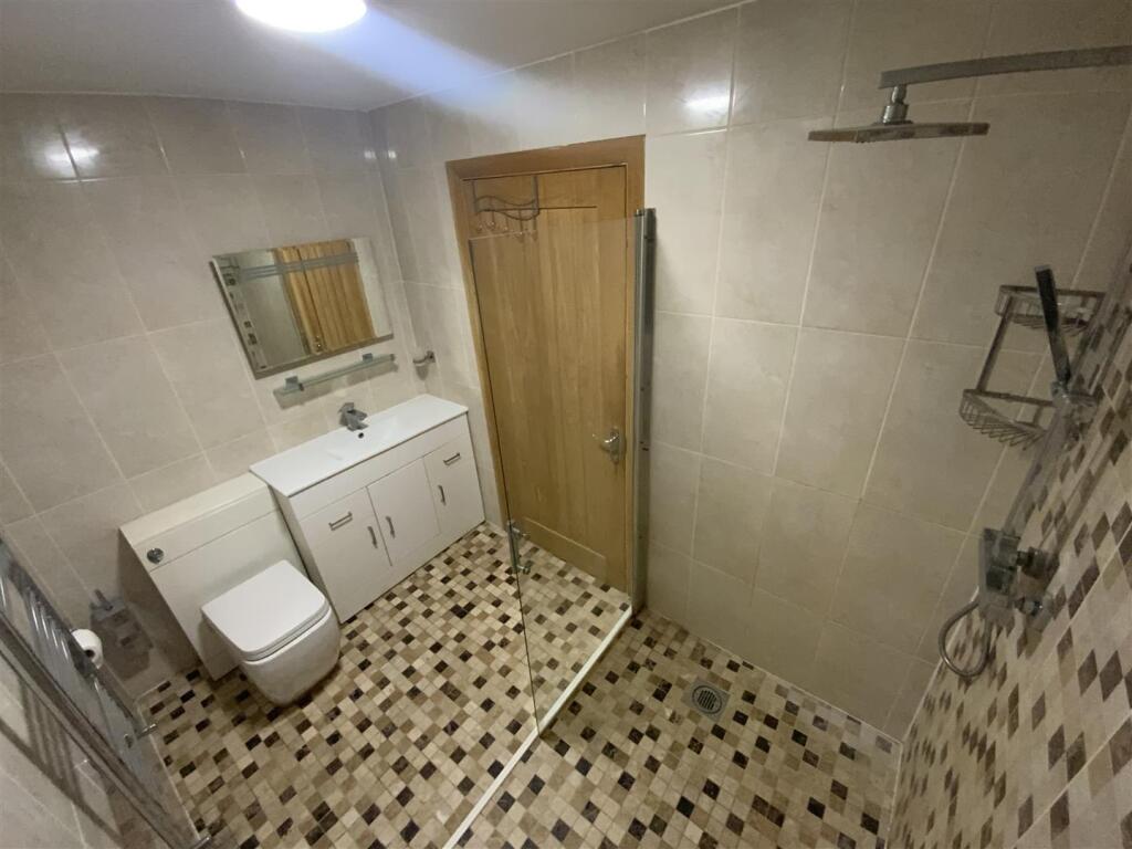 En-suite Shower Room