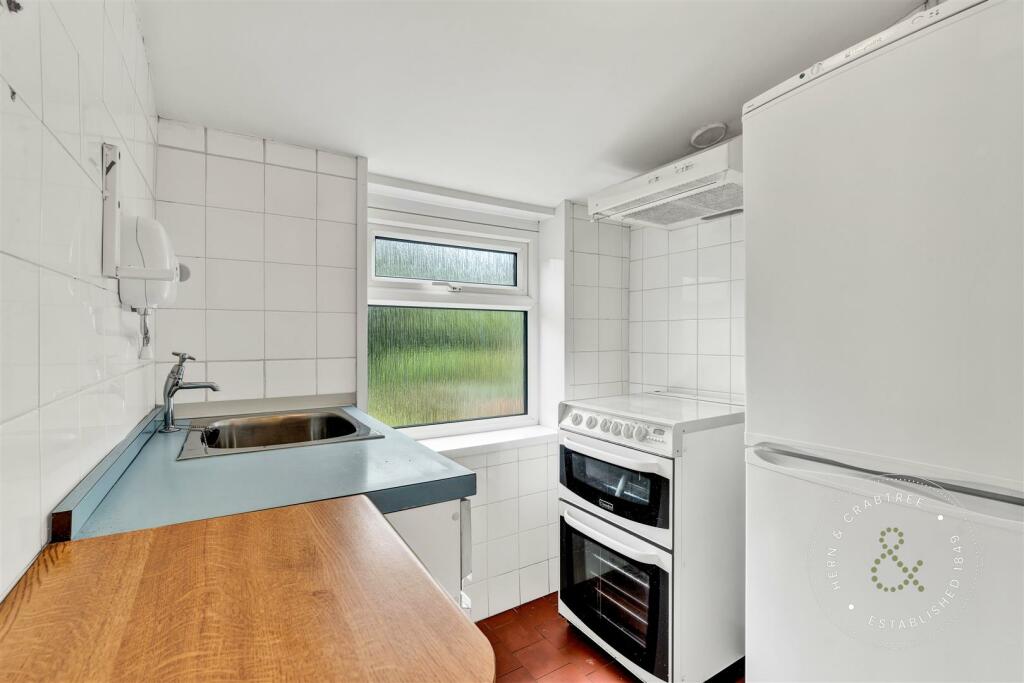 Heathwood Road, Hern Crabtree (8).jpg