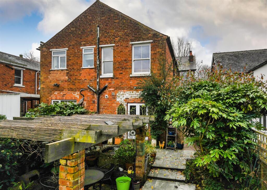 53 Finchfield Road-04.jpg