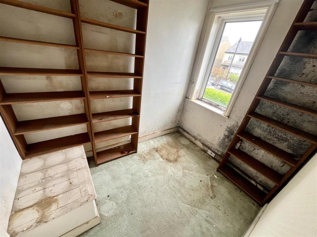 Bramleys Estate Agents - Ing Head Terrace - Halifa