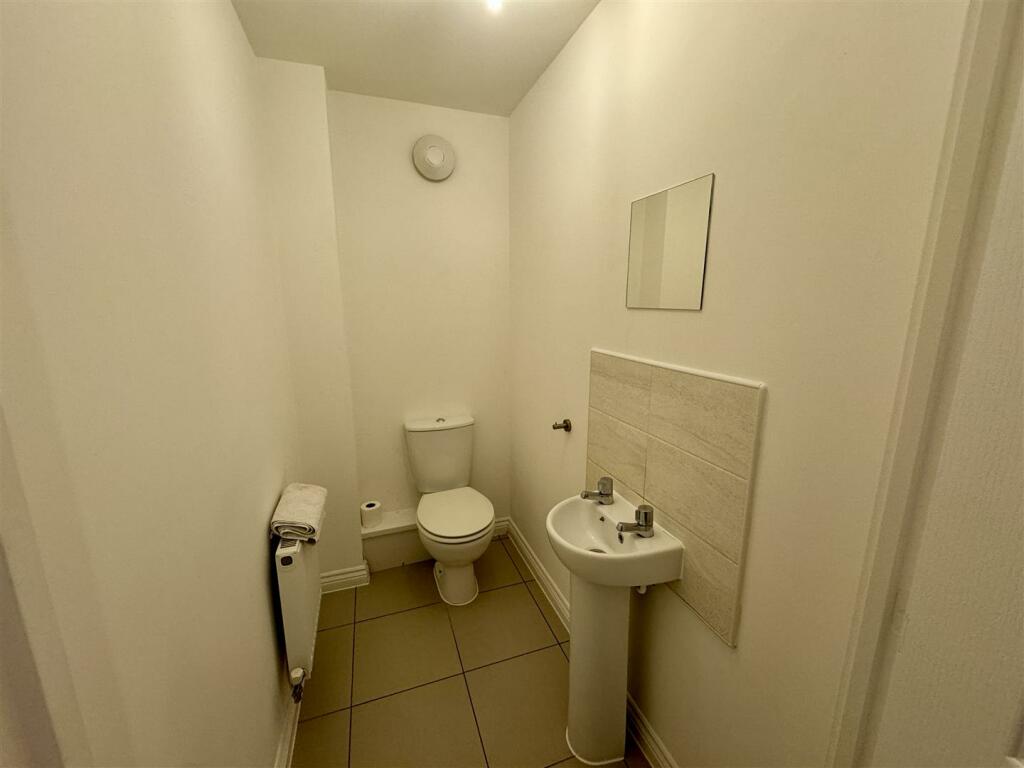 CLOAKROOM/WC