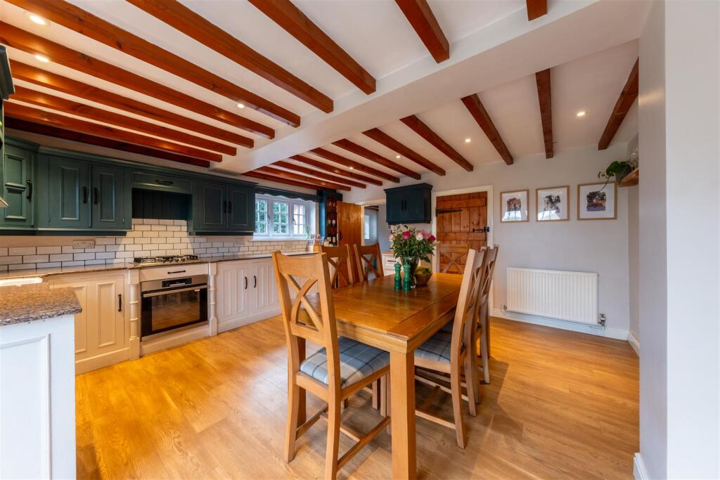 1 Parkfield House Cottages-004.jpg