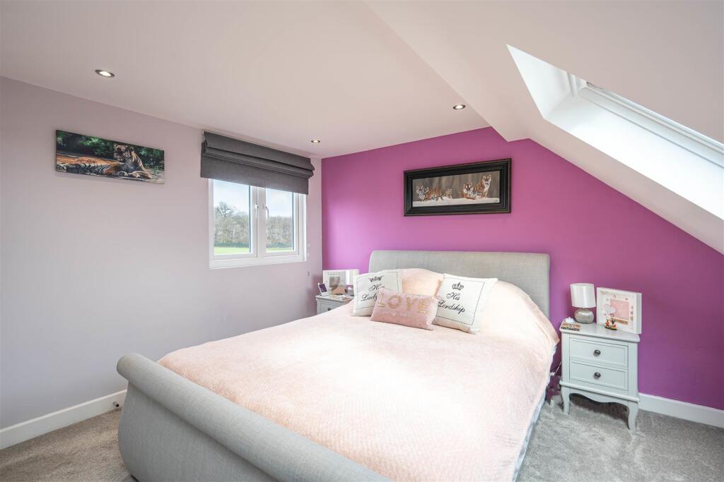 Pomeroy Road 140-40.jpg