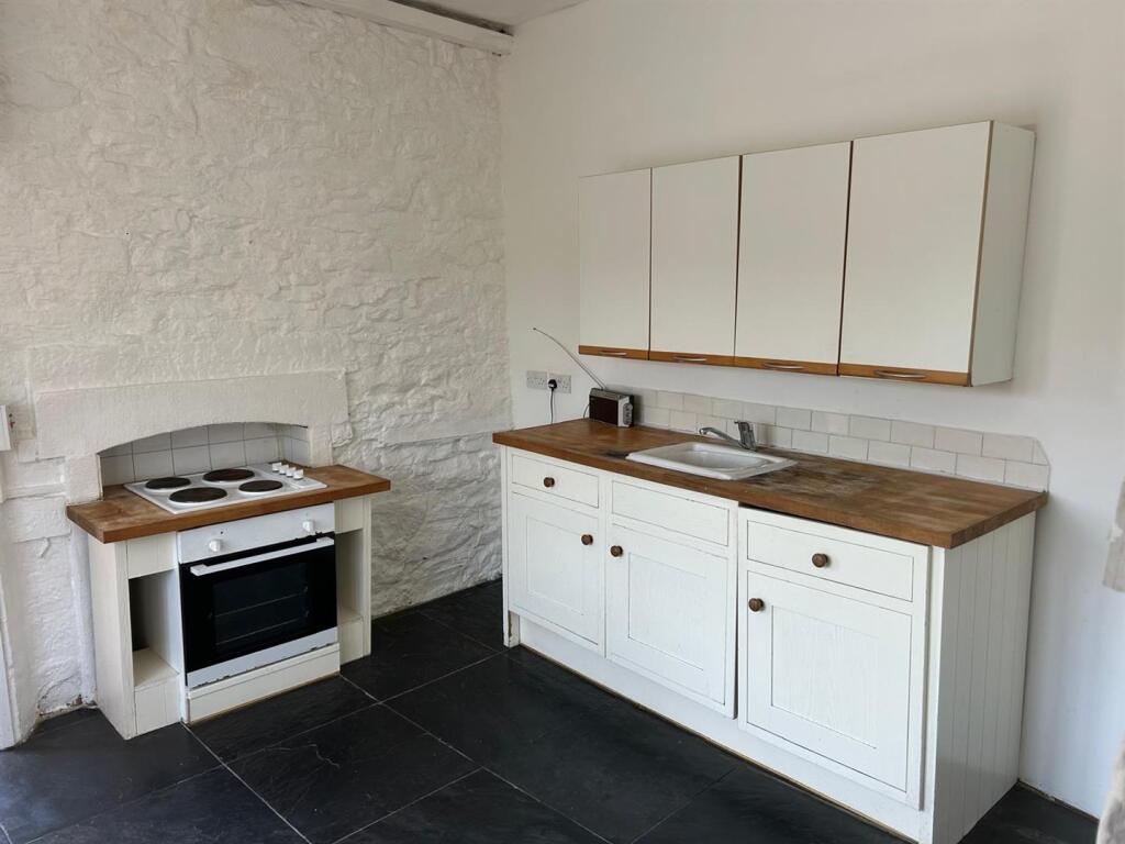 WhatsApp Image 2025-05-15 at 16.04.38_9443f9ae.jpg