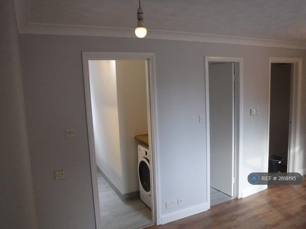 Main Room 3