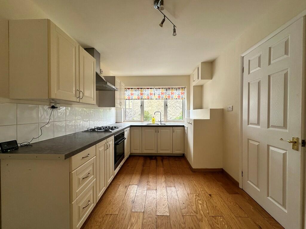 Kitchen 2