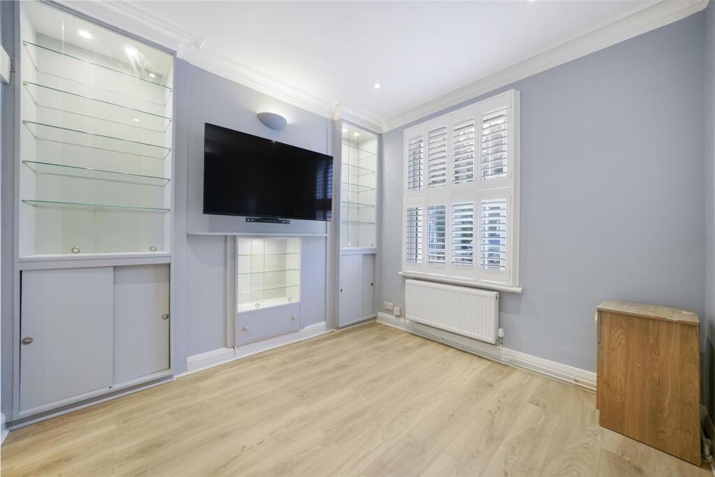 54 First Avenue - ArDwCDxlV7W0o5iyS9RX.jpg