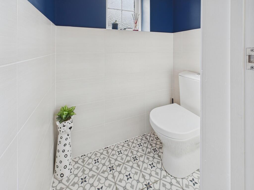 CAM04273G0-PR0190...