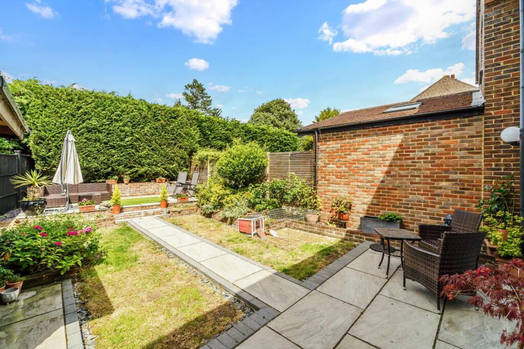 YEWLANDS CLOSE (11).jpg